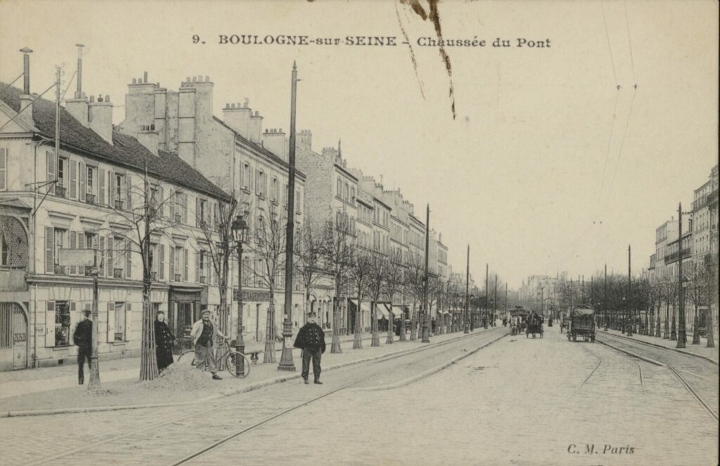 La chaussée du pont vers 1900.